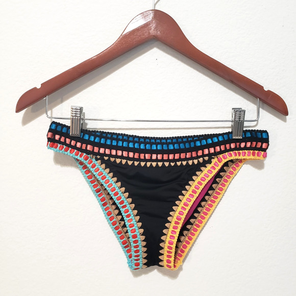 Bar III Women SIZE XS Be Weave It Cheeky Bikini Swim Bottoms Black Crochet Color - Picture 8 of 8